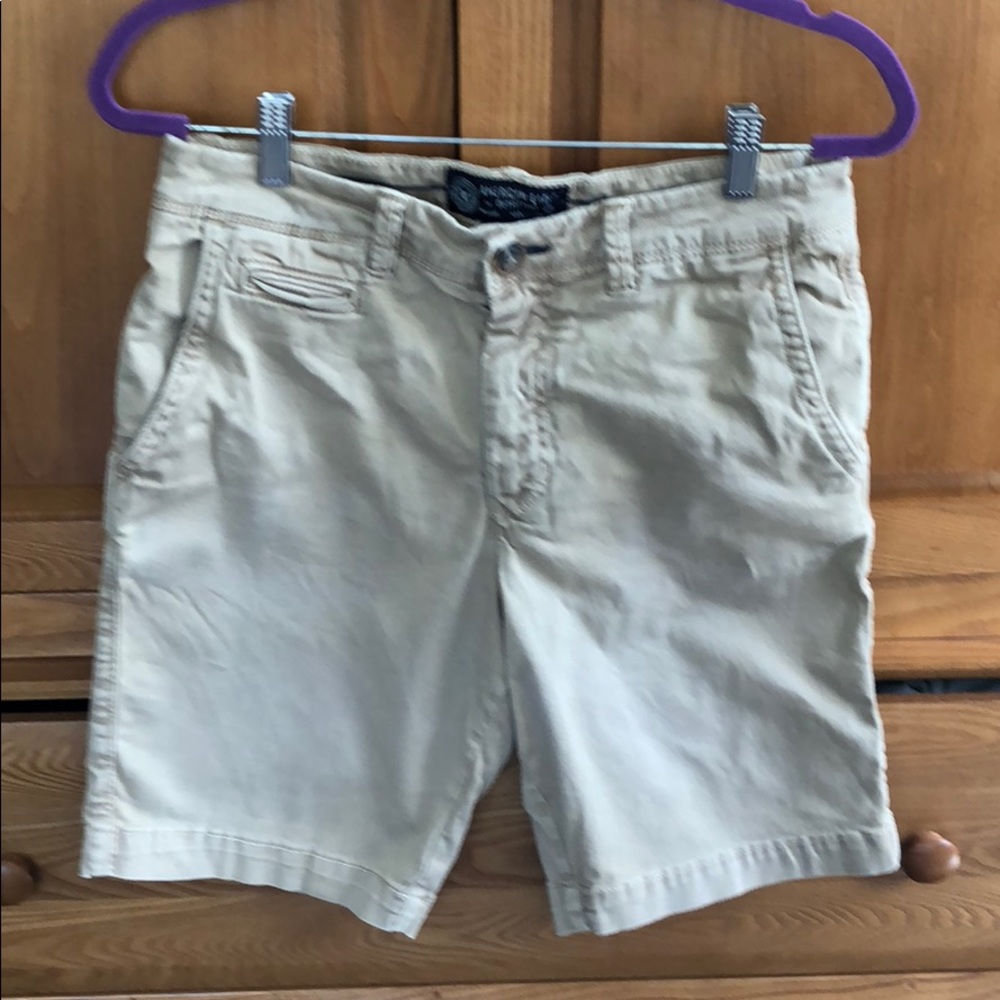 Men’s American Eagle shorts